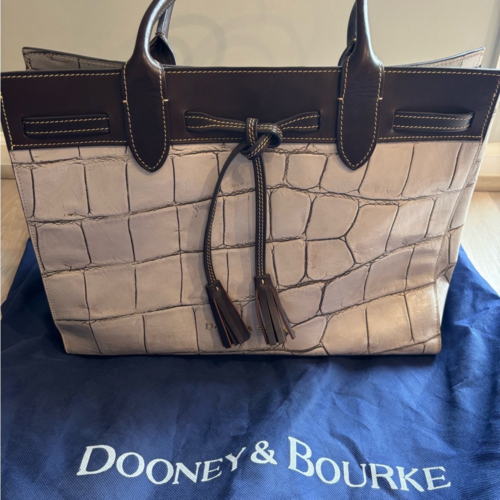 Dooney & Bourke Croco Embossed Leather Tote – Gorgeous Neutral + Brown Trim